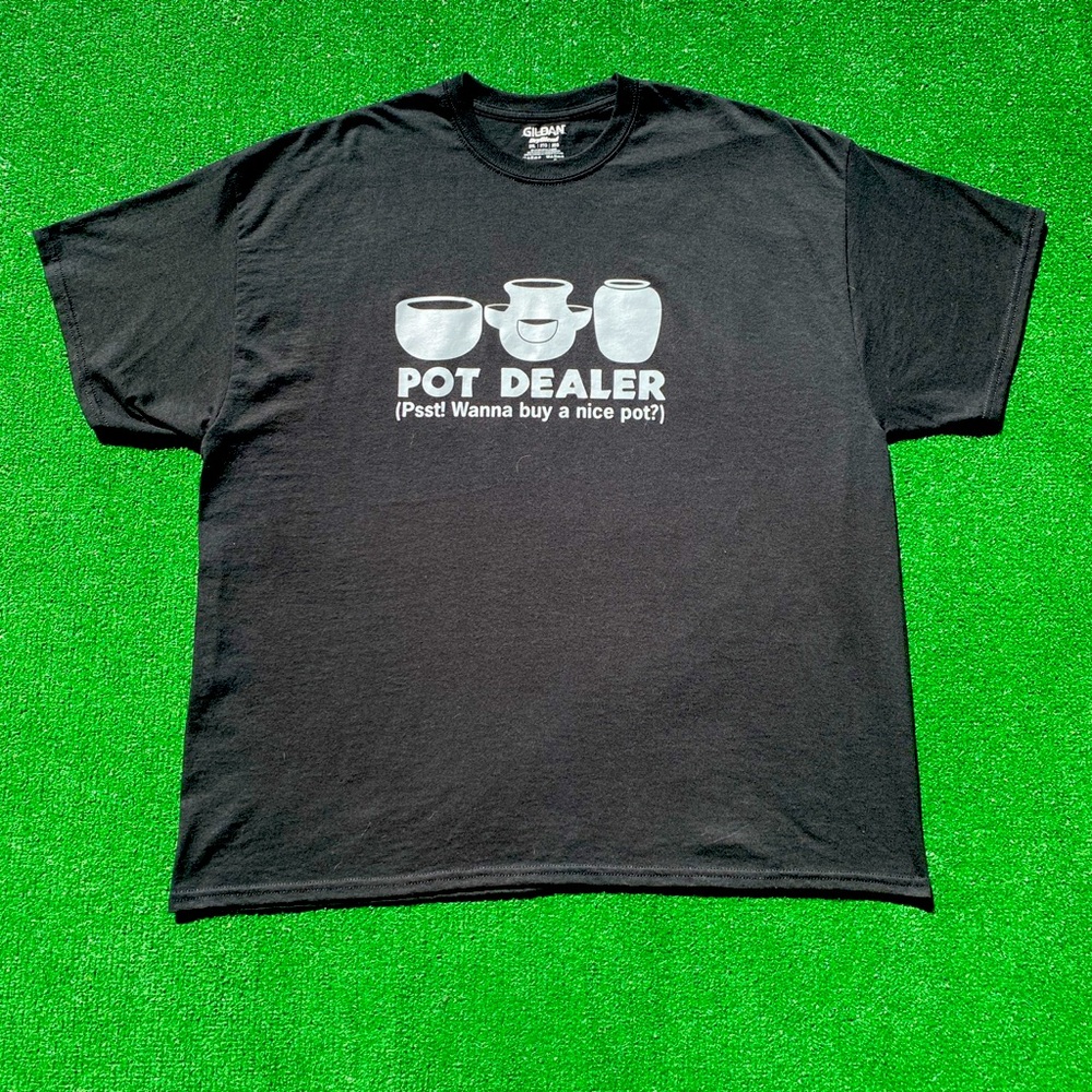 💣💀Gildan Pot Dealer Tee💀💣
